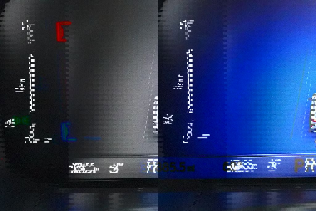 Certified 2025 Ford Escape ST-Line image 16