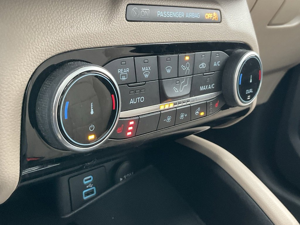 Certified 2022 Ford Escape SEL w/ Technology Package image 14