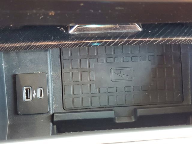 Certified 2022 Ford F350 Platinum AWD/4WD image 23