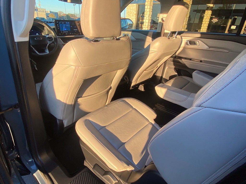 Certified 2026 Ford Explorer Active w/ Active Comfort Package AWD/4WD image 49