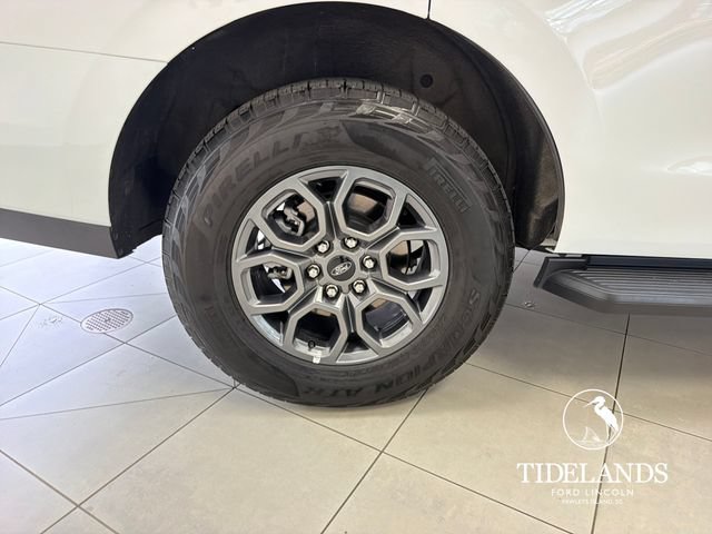Certified 2025 Ford Expedition Active AWD/4WD image 35