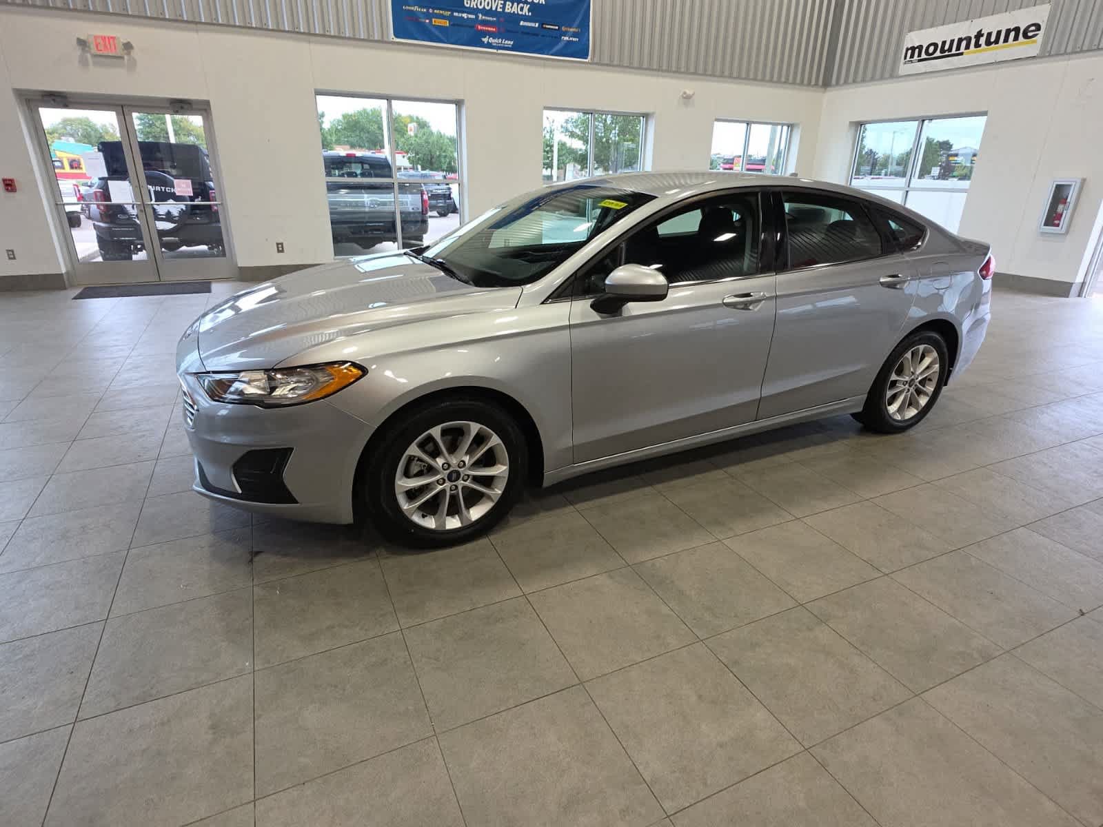Certified 2020 Ford Fusion SE FWD image 14