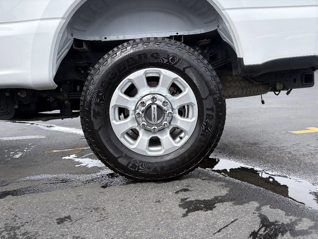 Certified 2024 Ford F350 XLT AWD/4WD image 13