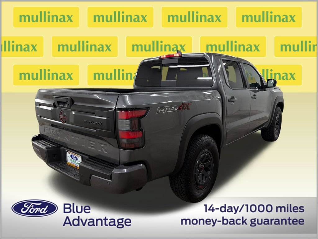 Used 2026 Nissan Frontier PRO-4X AWD/4WD image 3