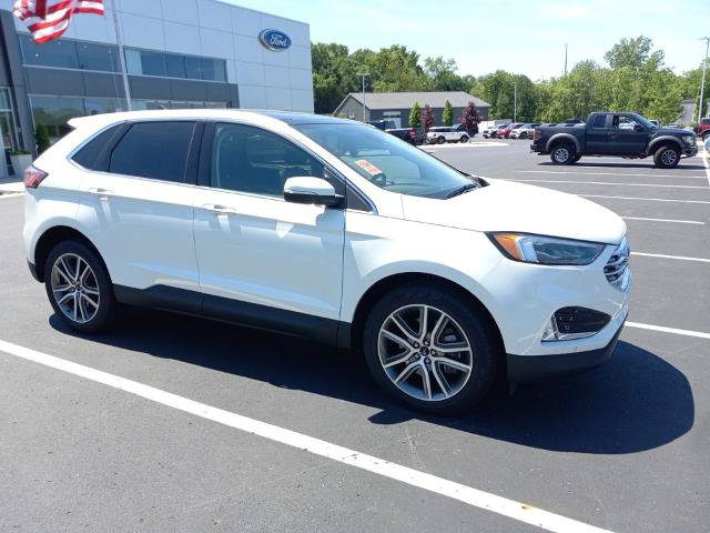 Certified 2024 Ford Edge Titanium w/ Equipment Group 301A AWD/4WD image 4