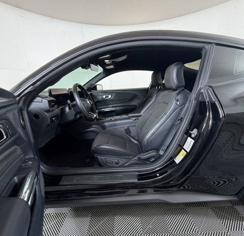 Certified 2024 Ford Mustang Coupe RWD image 7