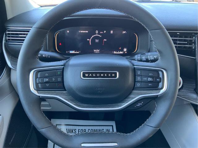 Used 2024 Jeep Wagoneer L Series III w/ Premium Group I AWD/4WD image 19