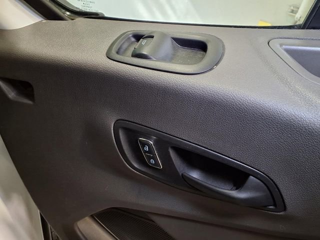 Certified 2022 Ford Transit 350 XLT image 24