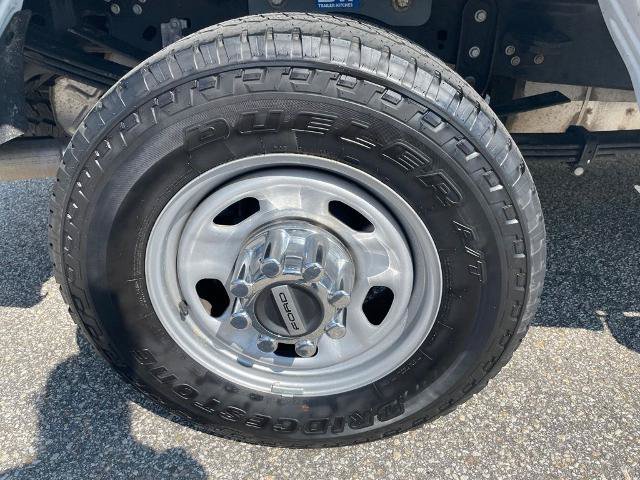 Certified 2024 Ford F350 XL w/ Snow Plow/Camper Package AWD/4WD image 4