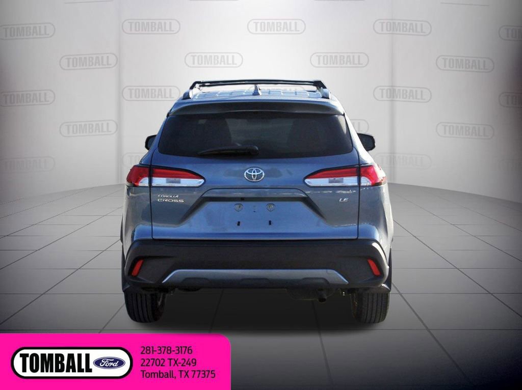 Used 2024 Toyota Corolla Cross LE image 4