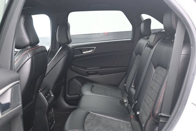 Certified 2024 Ford Edge ST-Line AWD/4WD image 5