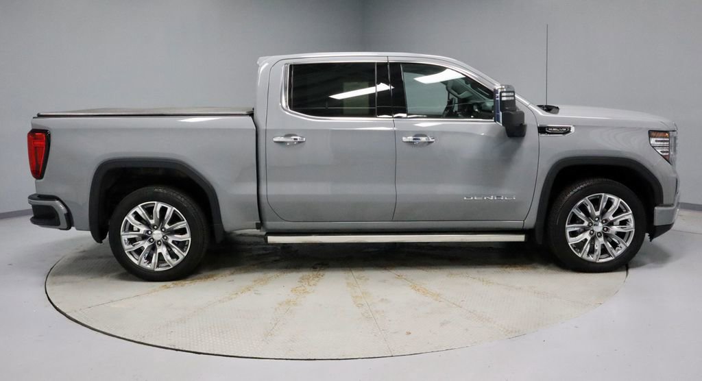 Used 2024 GMC Sierra 1500 Denali w/ Denali Reserve Package AWD/4WD image 11