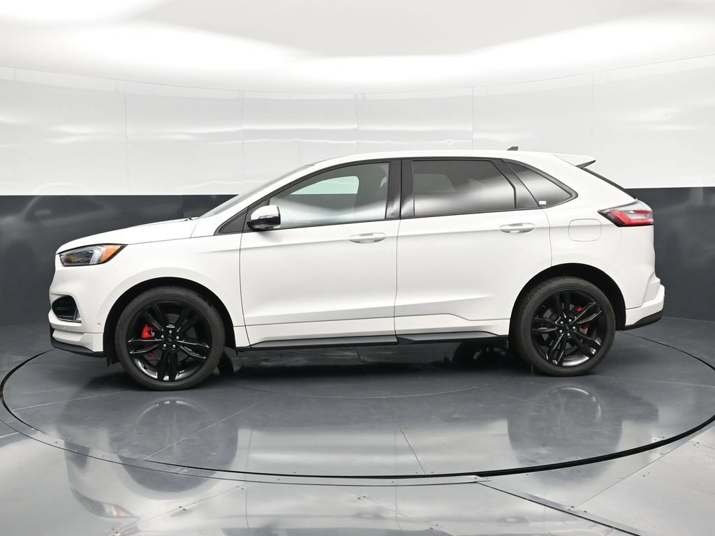 Certified 2022 Ford Edge ST w/ Equipment Group 401A AWD/4WD image 9