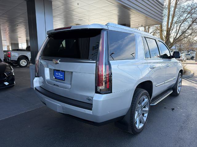Used 2017 Cadillac Escalade Luxury image 12