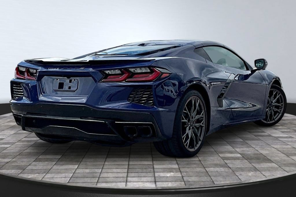 Used 2025 Chevrolet Corvette Stingray Preferred Cpe w/ Battery Protection Package RWD image 6