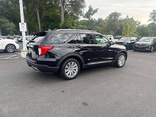 Certified 2022 Ford Explorer Limited w/ Equipment Group 301A AWD/4WD image 9
