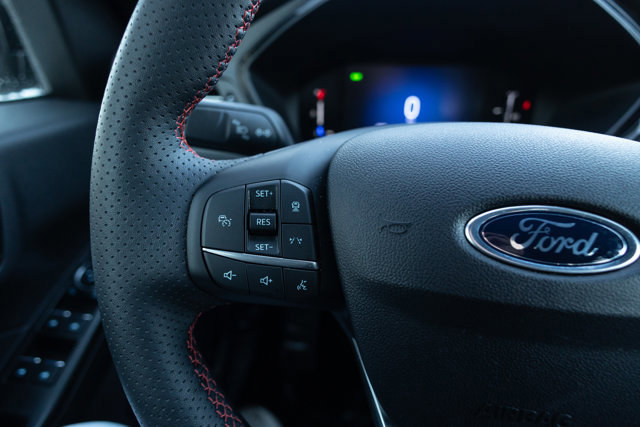 Certified 2025 Ford Escape ST-Line Elite w/ Tech Pack #1 image 15