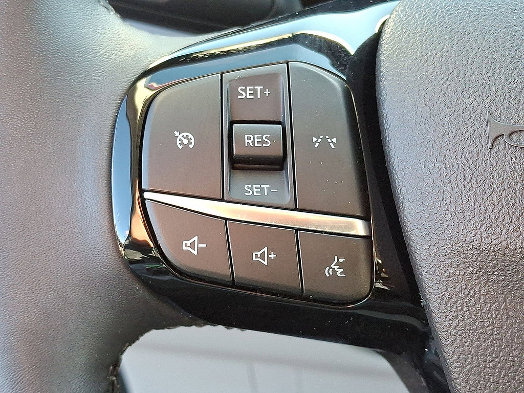 Certified 2023 Ford Escape Active AWD/4WD image 23