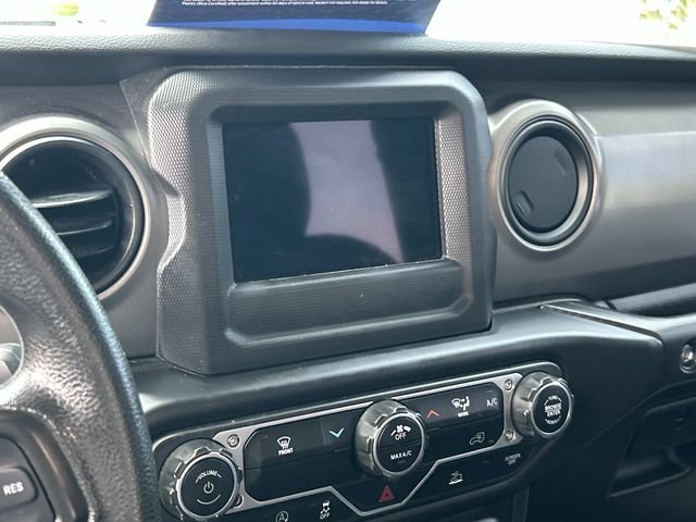 Used 2022 Jeep Wrangler Sport AWD/4WD image 15
