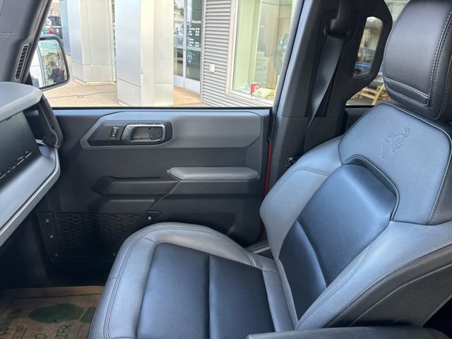 Certified 2023 Ford Bronco Big Bend w/ Sasquatch Package AWD/4WD image 32