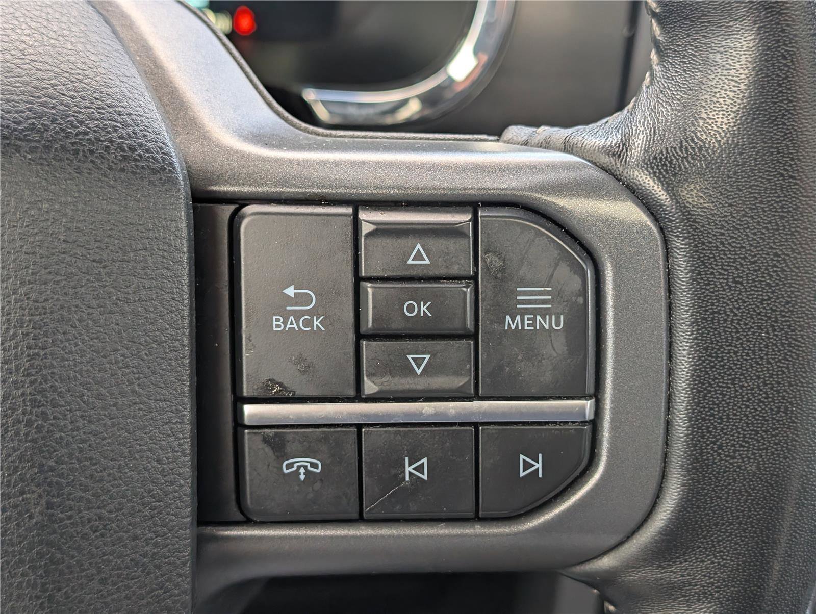 Certified 2023 Ford F150 Lariat w/ Equipment Group 502A High image 23