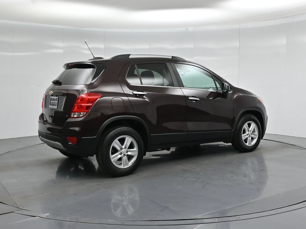 Used 2020 Chevrolet Trax LT w/ LT Convenience Package FWD image 21