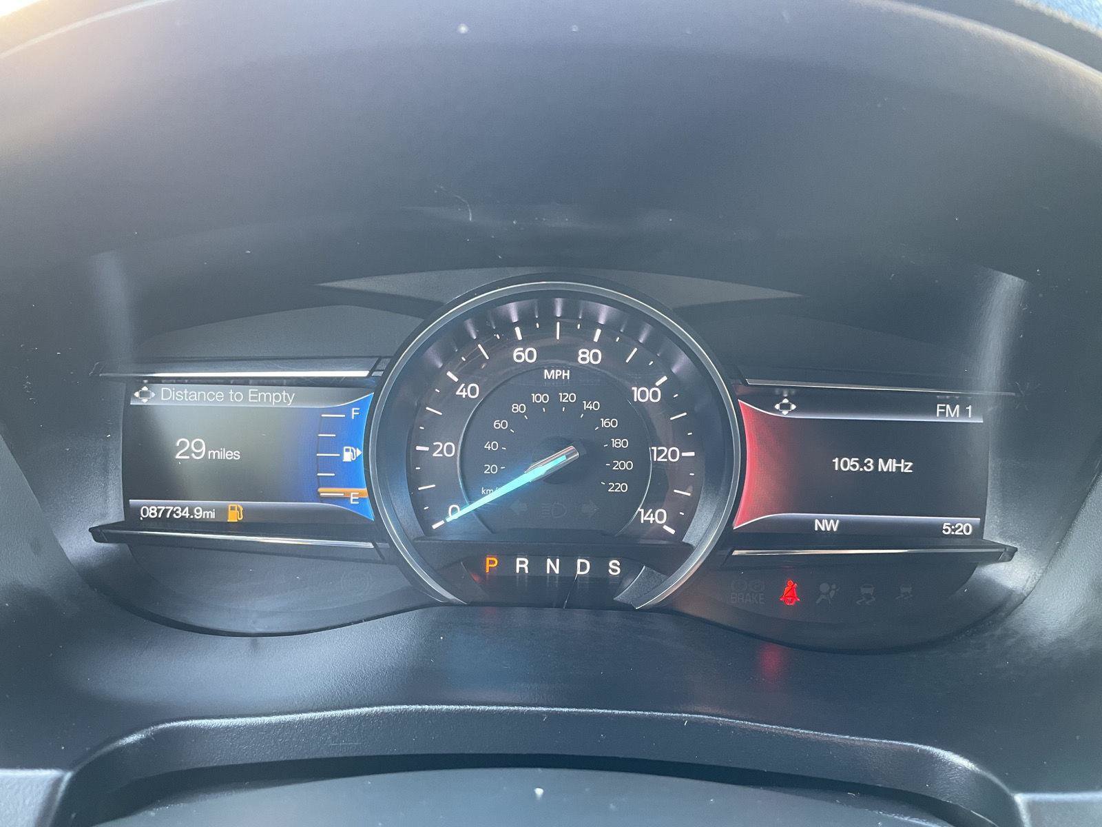 Certified 2018 Ford Explorer XLT w/ Equipment Group 202A AWD/4WD image 15