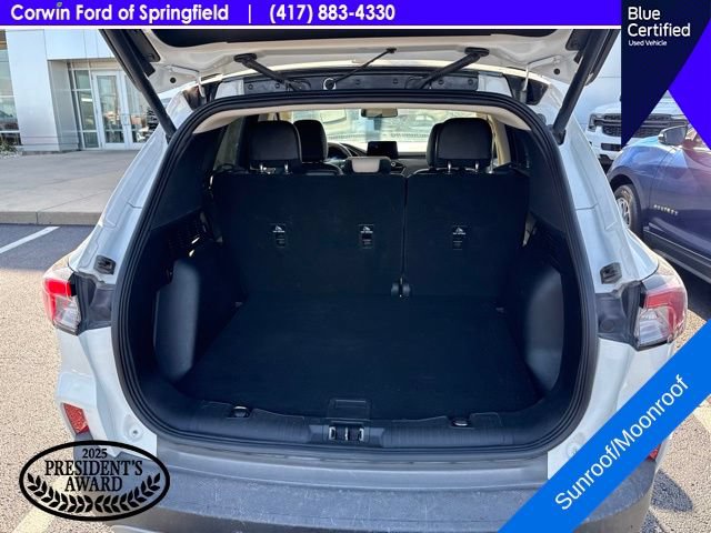 Certified 2020 Ford Escape Titanium w/ Titanium Premium Package 2.0 AWD/4WD image 9