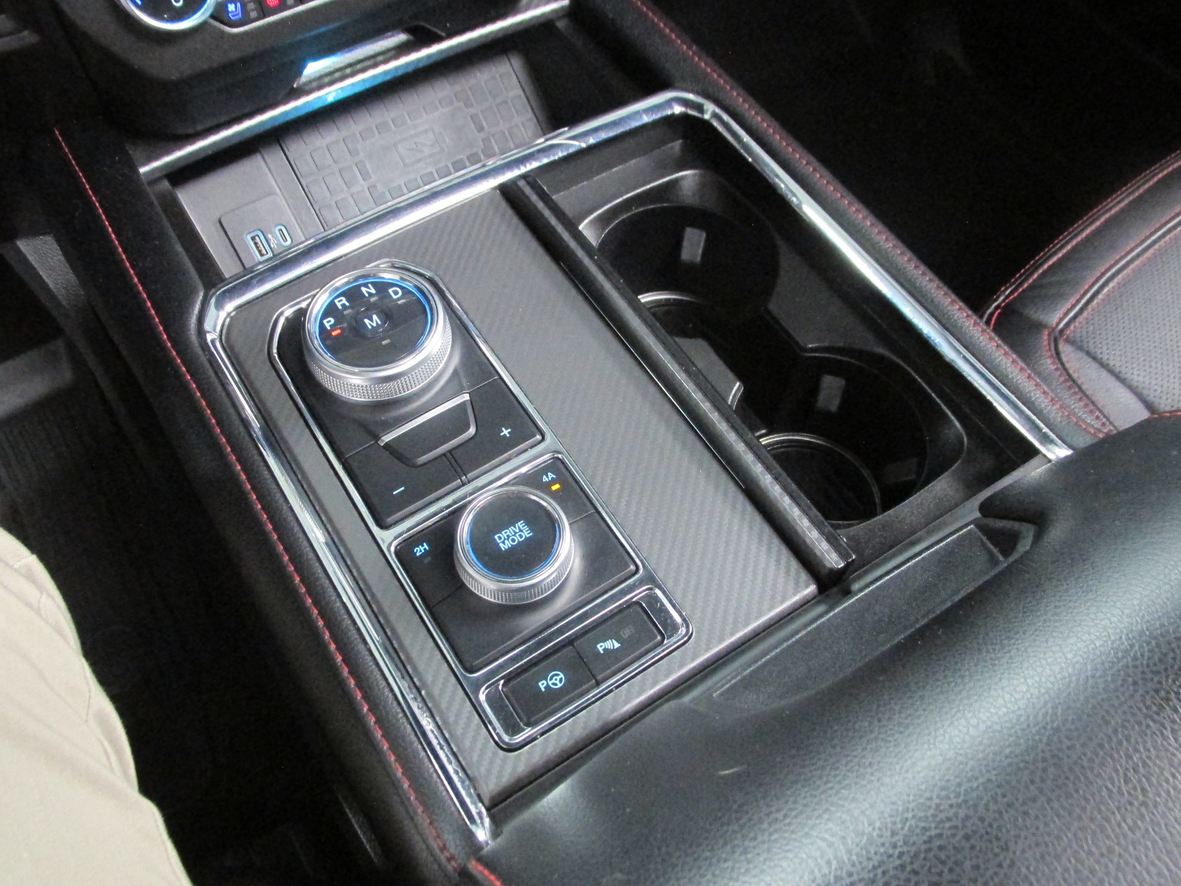 Certified 2020 Ford Expedition Limited w/ Equipment Group 303A image 44