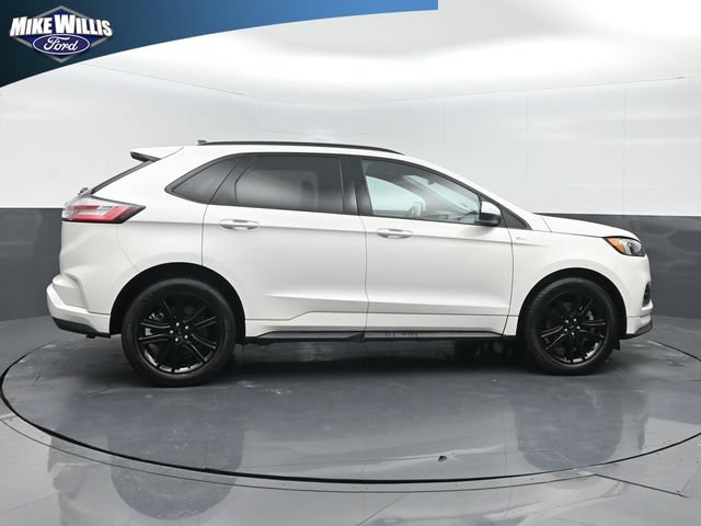 Certified 2022 Ford Edge ST-Line AWD/4WD image 8