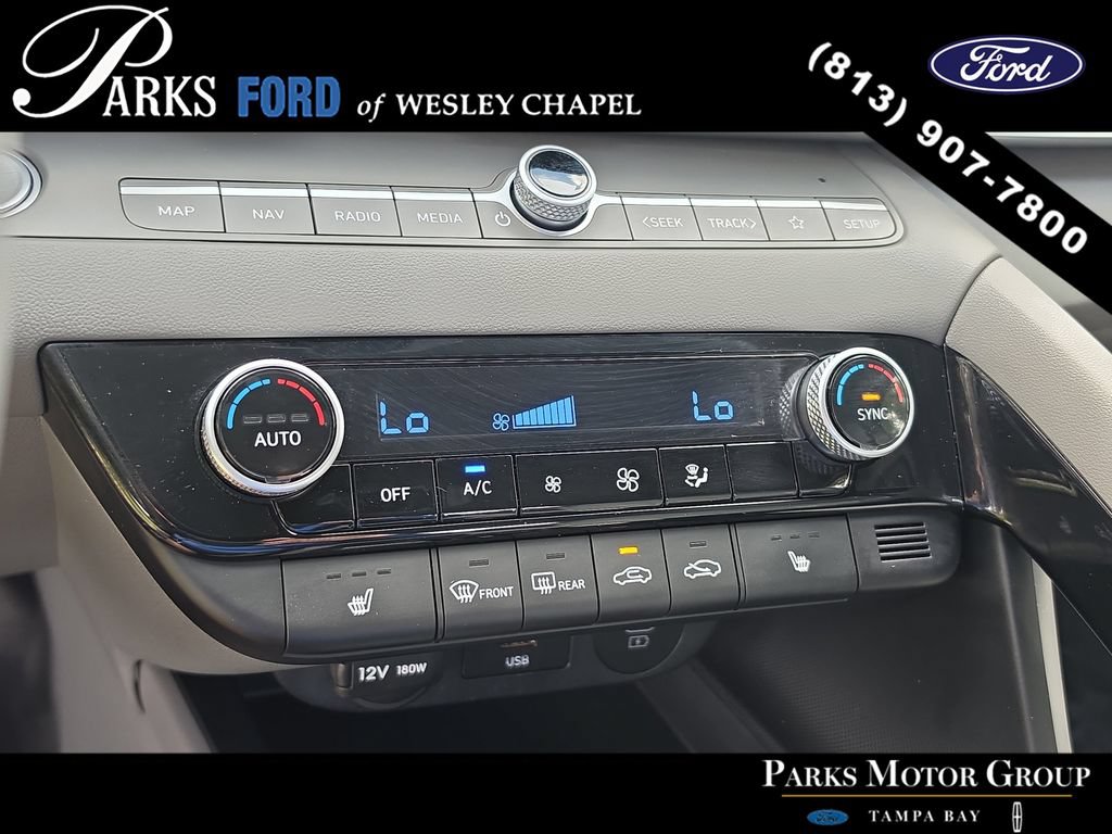 Used 2025 Hyundai Elantra SEL FWD image 22