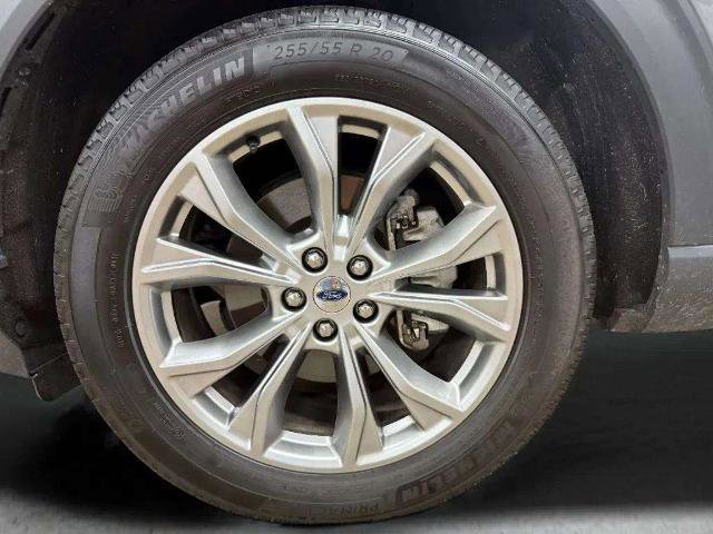 Certified 2021 Ford Explorer XLT w/ Equipment Group 202A image 31