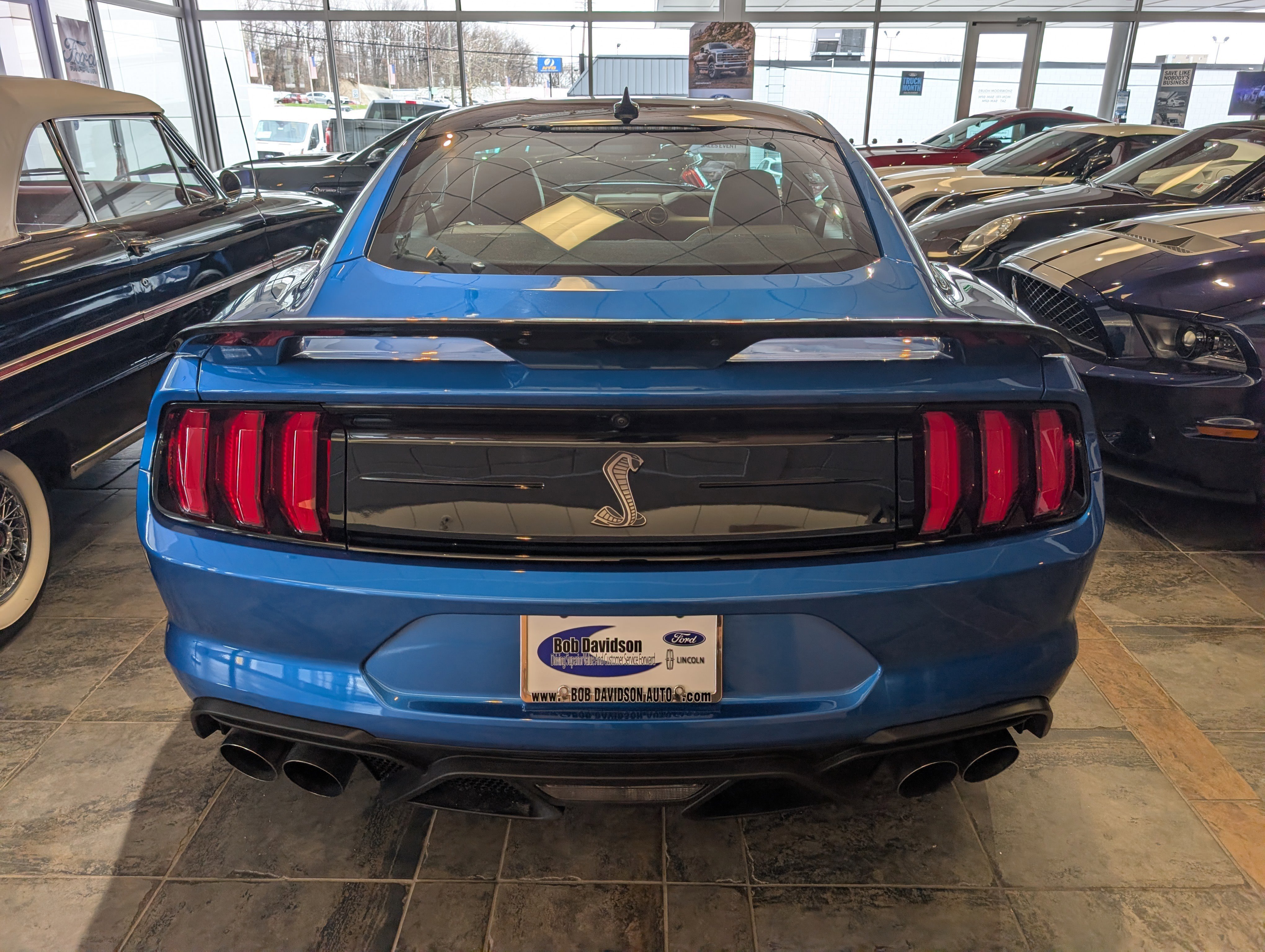 Certified 2021 Ford Mustang Shelby GT500 w/ Technology Package RWD image 2
