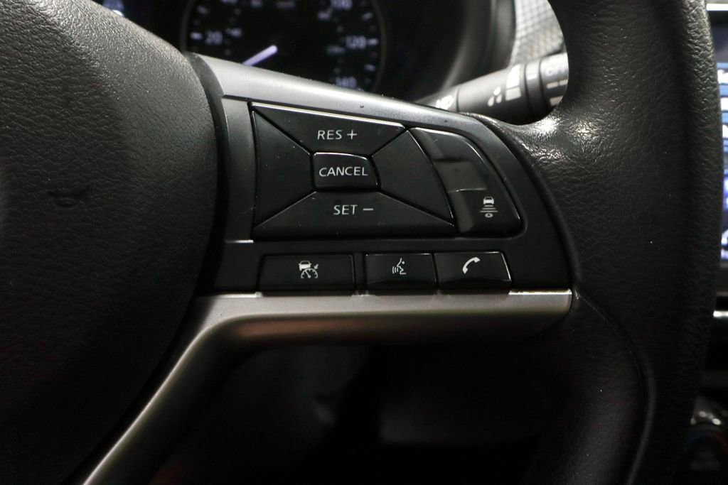 Used 2022 Nissan Kicks SV image 29