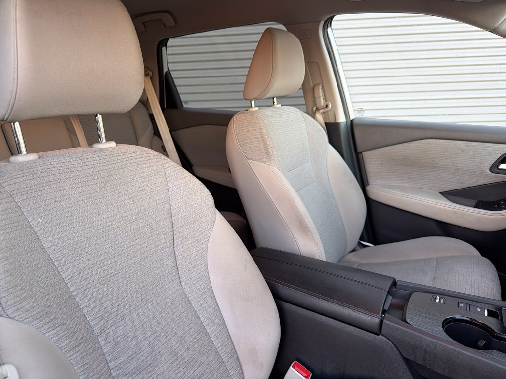Used 2023 Nissan Rogue SV FWD image 14
