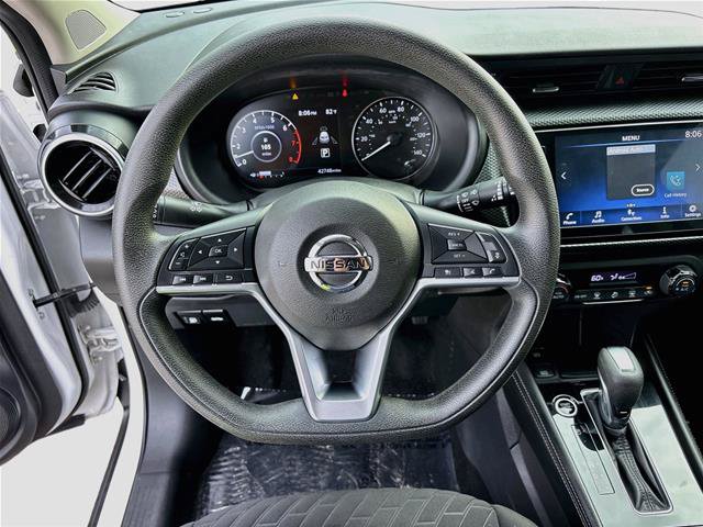 Used 2021 Nissan Kicks SV FWD image 12