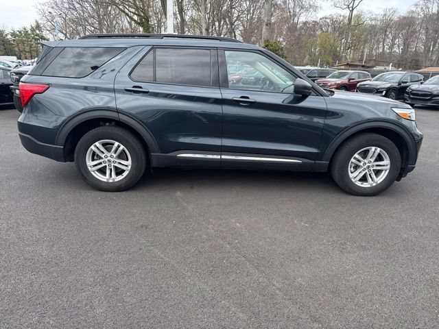 Certified 2022 Ford Explorer XLT w/ Equipment Group 202A AWD/4WD image 9