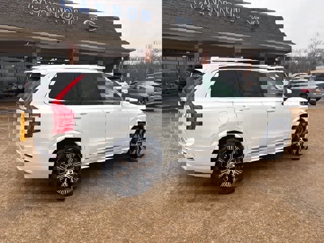 Used 2023 Volvo XC90 T8 Plus w/ Protection Package Premier image 6