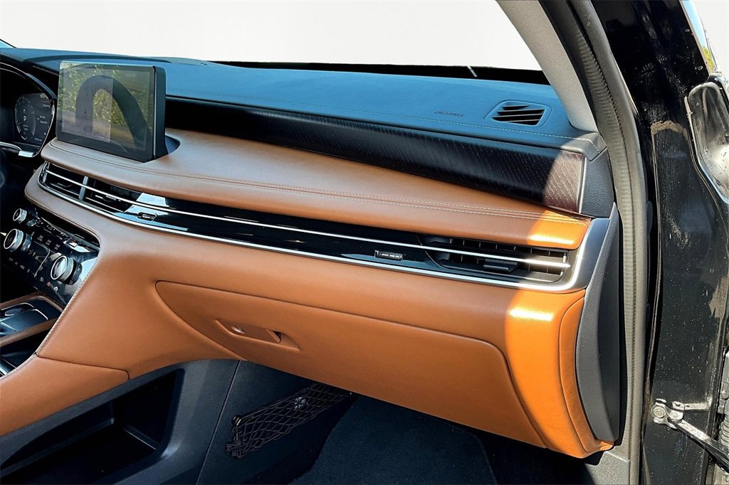 Used 2024 INFINITI QX60 Sensory w/ Vision Package image 17