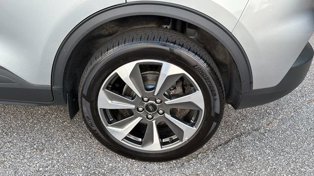 Certified 2024 Ford Escape Platinum AWD/4WD image 20