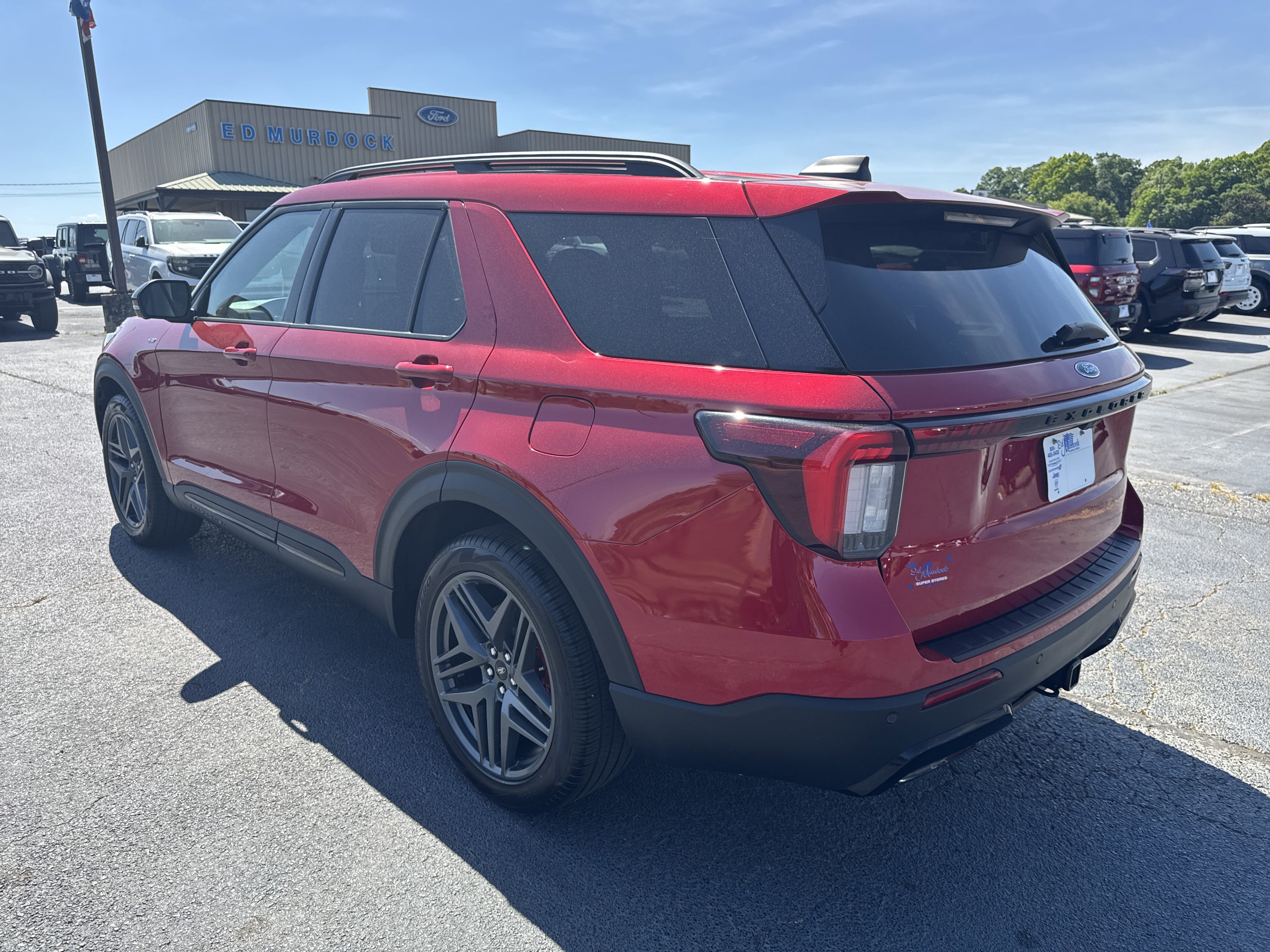 Certified 2025 Ford Explorer ST-Line w/ Premium Package RWD image 7