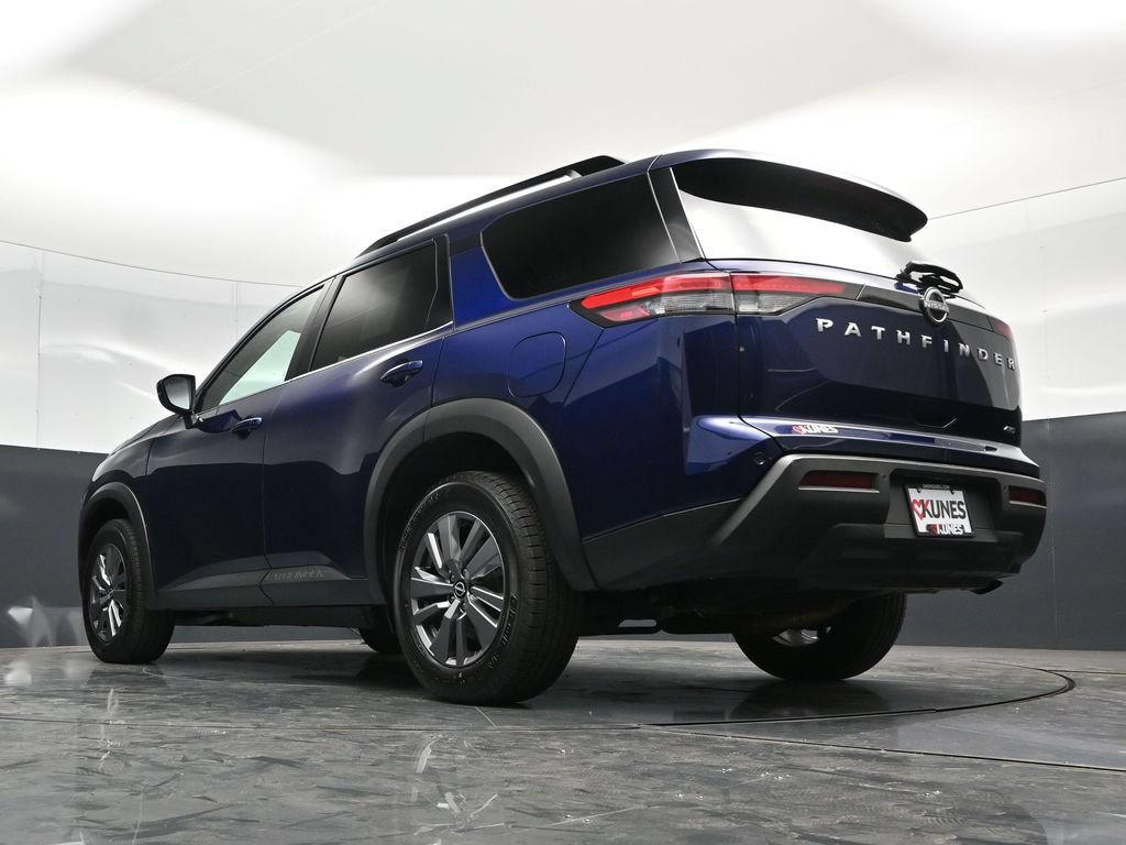 Used 2025 Nissan Pathfinder SV AWD/4WD image 47