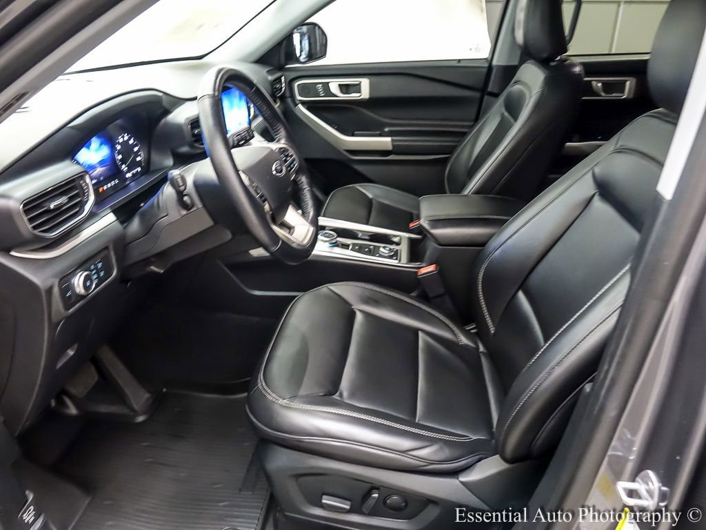 Certified 2021 Ford Explorer XLT w/ Equipment Group 202A AWD/4WD image 10