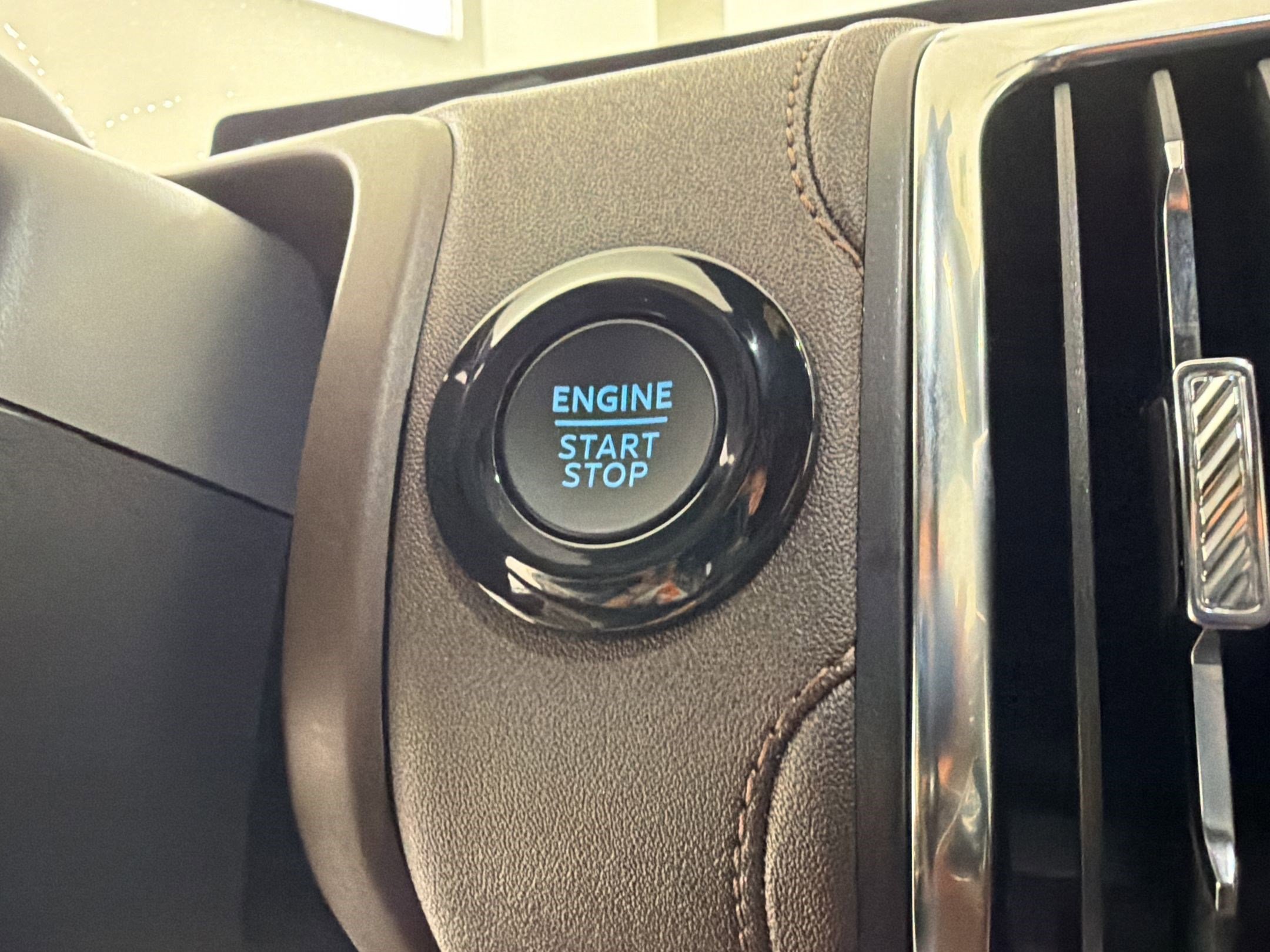 Certified 2025 Ford Expedition King Ranch AWD/4WD image 27