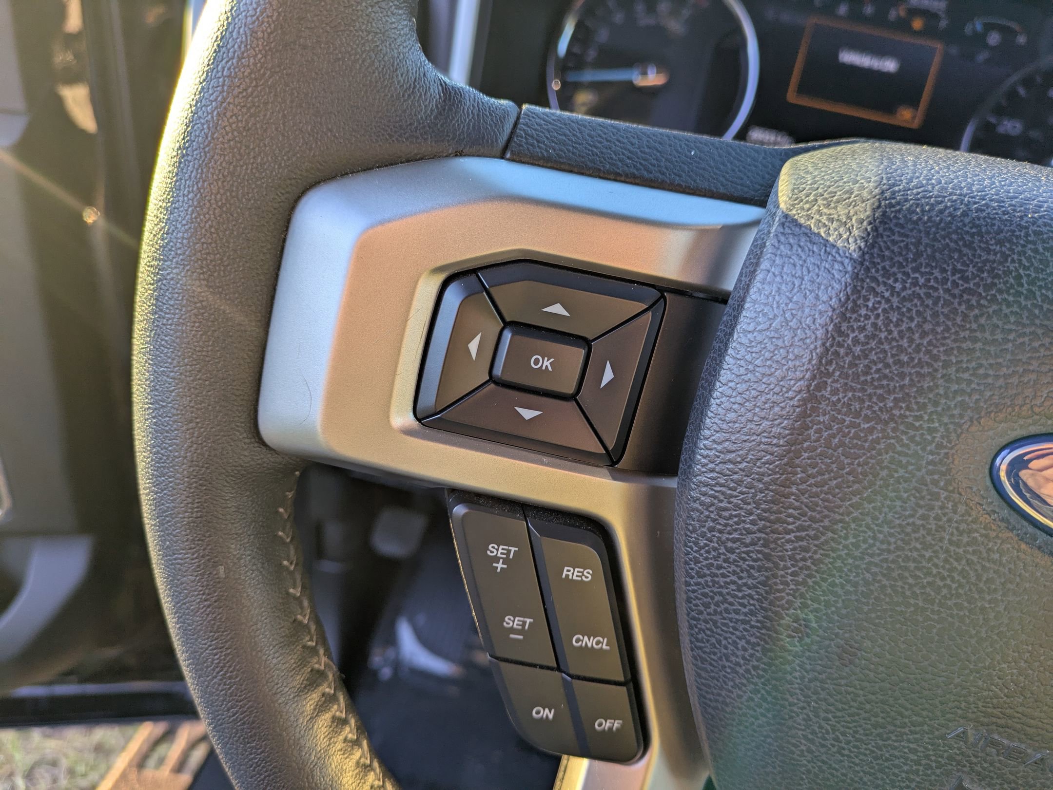 Certified 2020 Ford F250 Lariat w/ Tremor Off-Road Package image 16