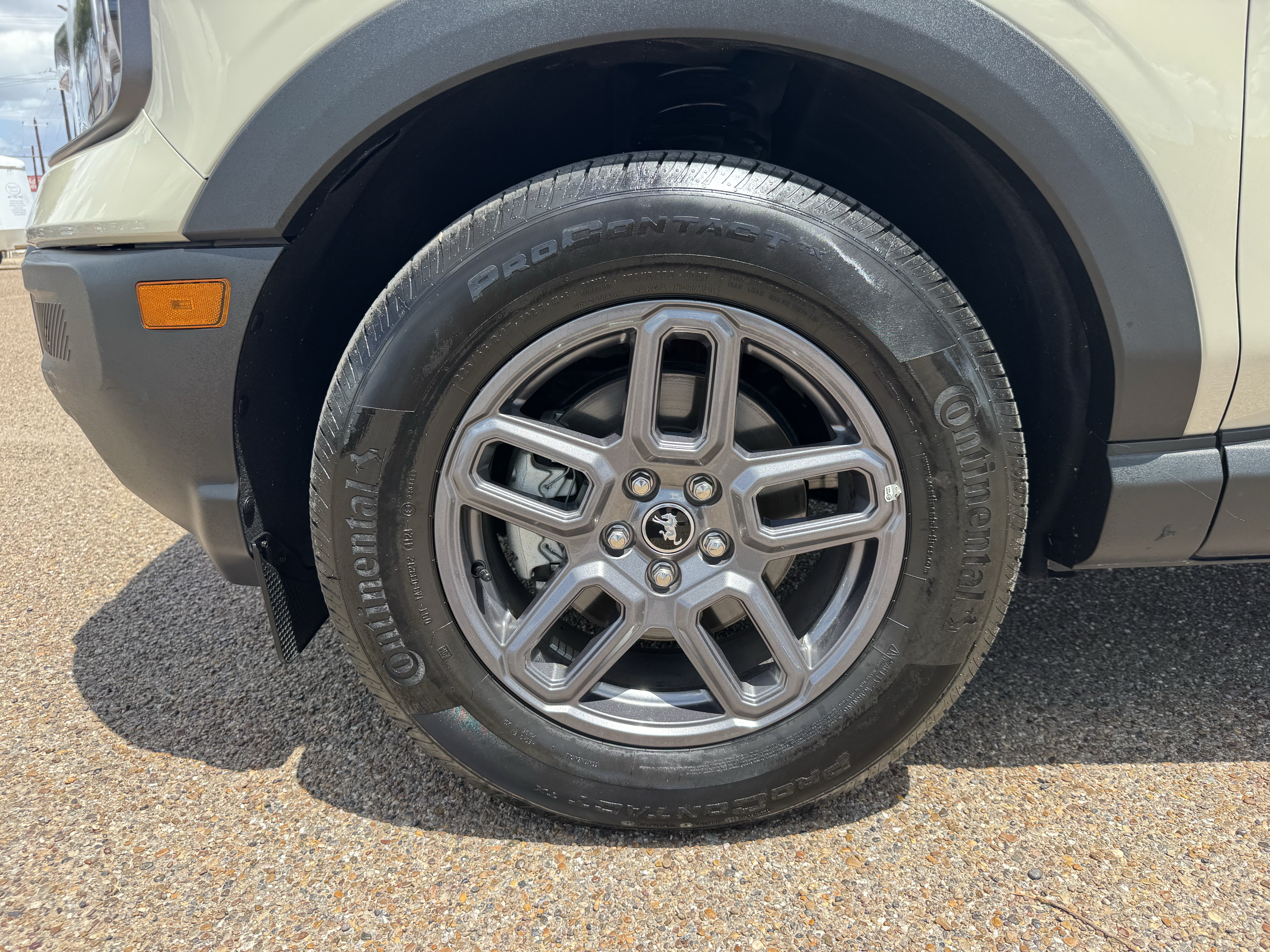 Certified 2024 Ford Bronco Sport Outer Banks w/ Tech Package AWD/4WD image 7