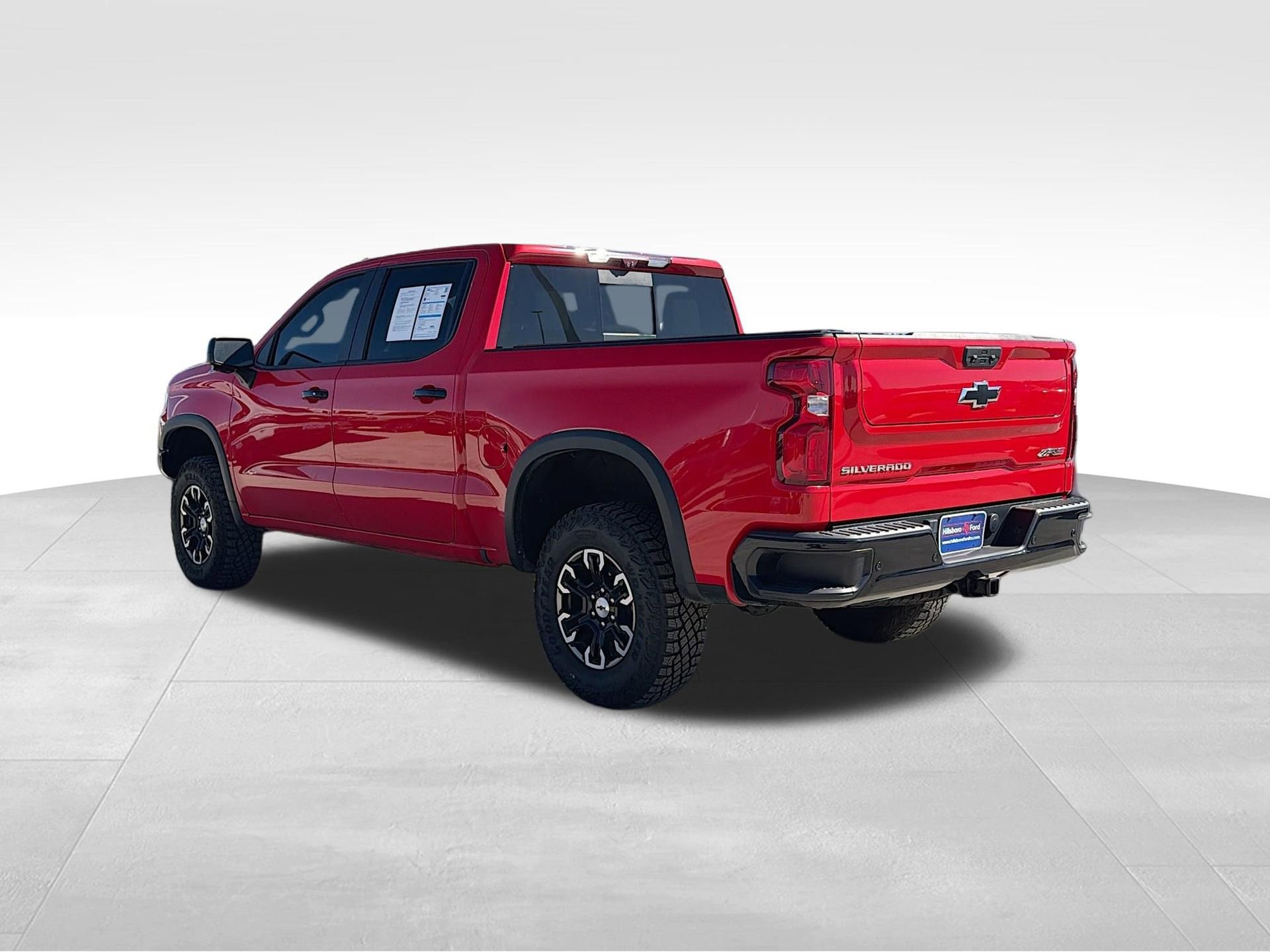 Used 2023 Chevrolet Silverado 1500 ZR2 w/ Technology Package image 5
