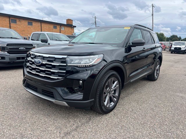 Certified 2025 Ford Explorer Active w/ Active Comfort Package AWD/4WD image 28