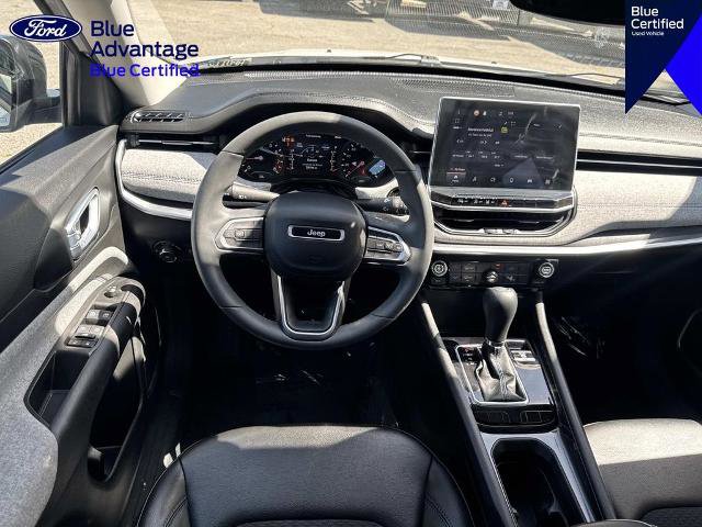 Used 2022 Jeep Compass Latitude FWD image 11