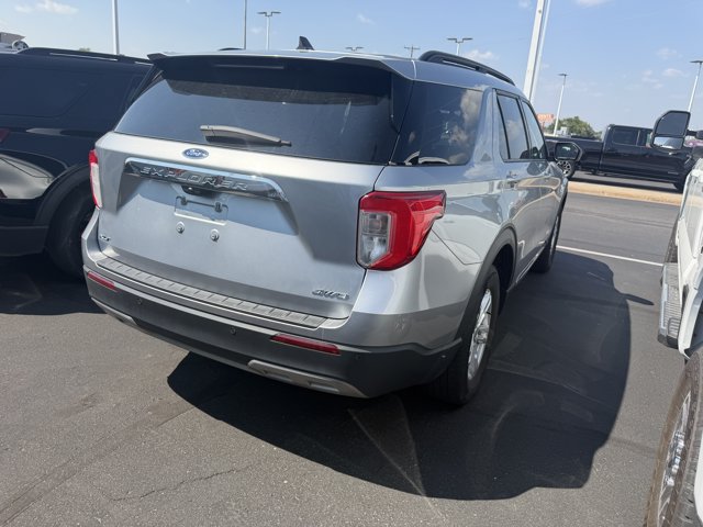 Certified 2023 Ford Explorer XLT w/ Equipment Group 202A AWD/4WD image 2